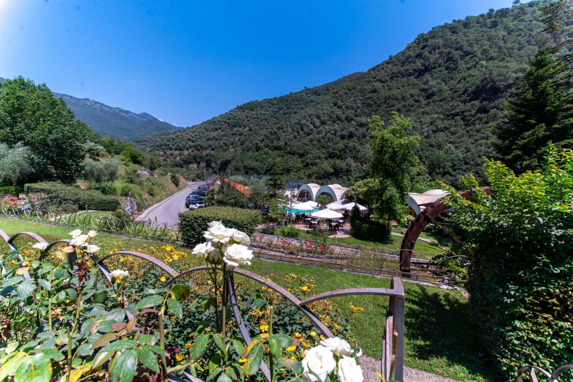 Hotel Lago Bin Rocchetta Nervina Kültér fotó